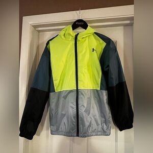 Under Armour boys rain windbreaker jacket. Size YL